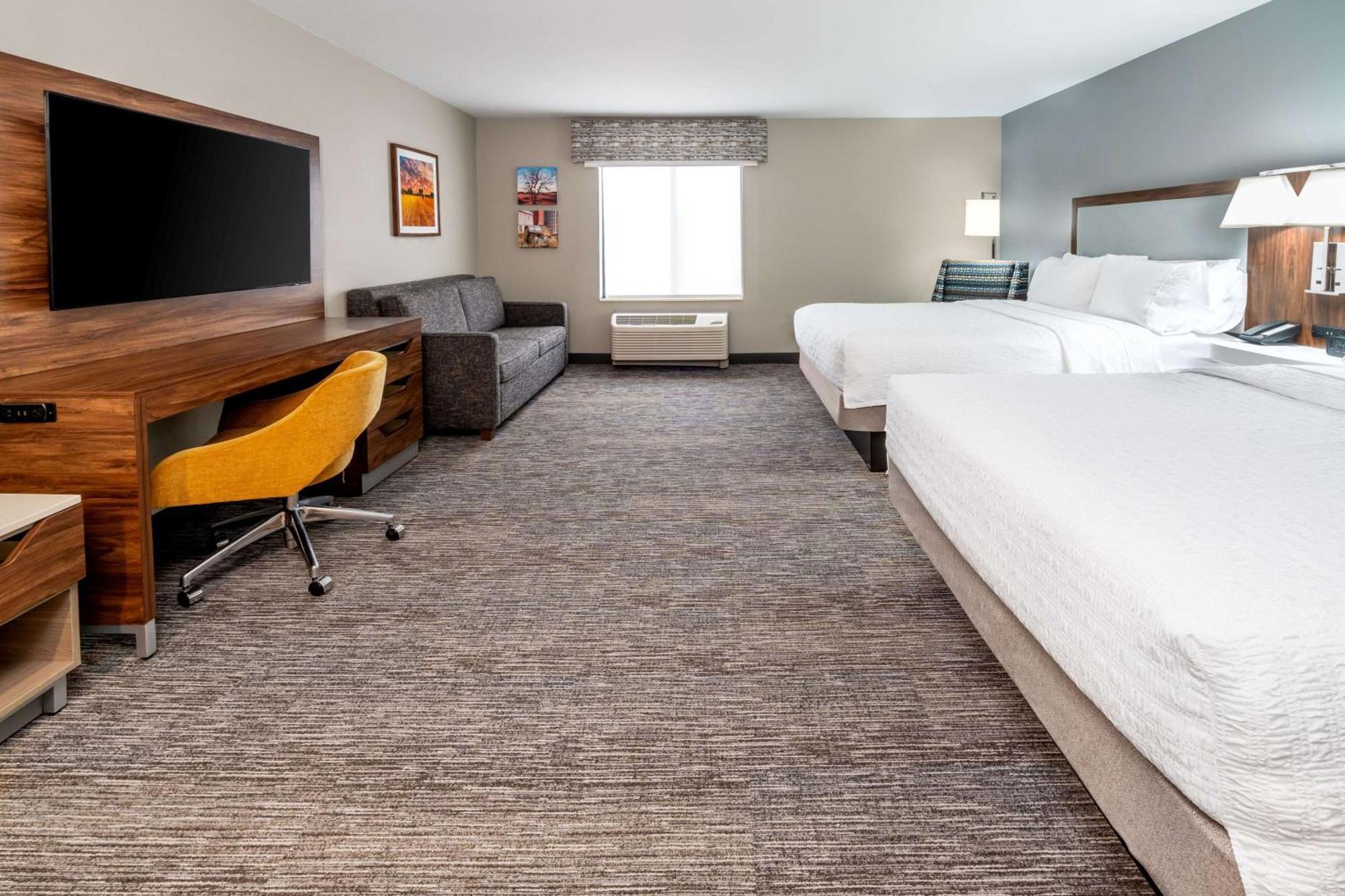 Hampton Inn Mitchell Exterior photo